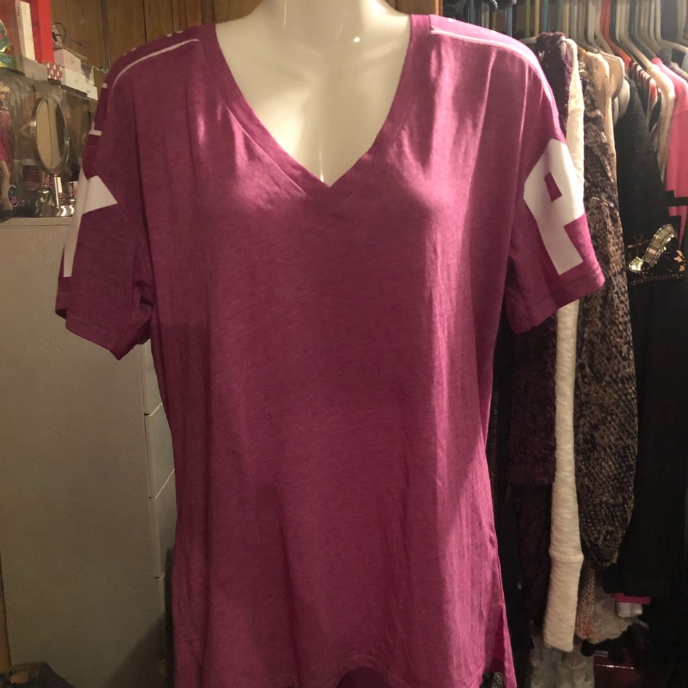 VS Pink short sleeve T Shirt nwot